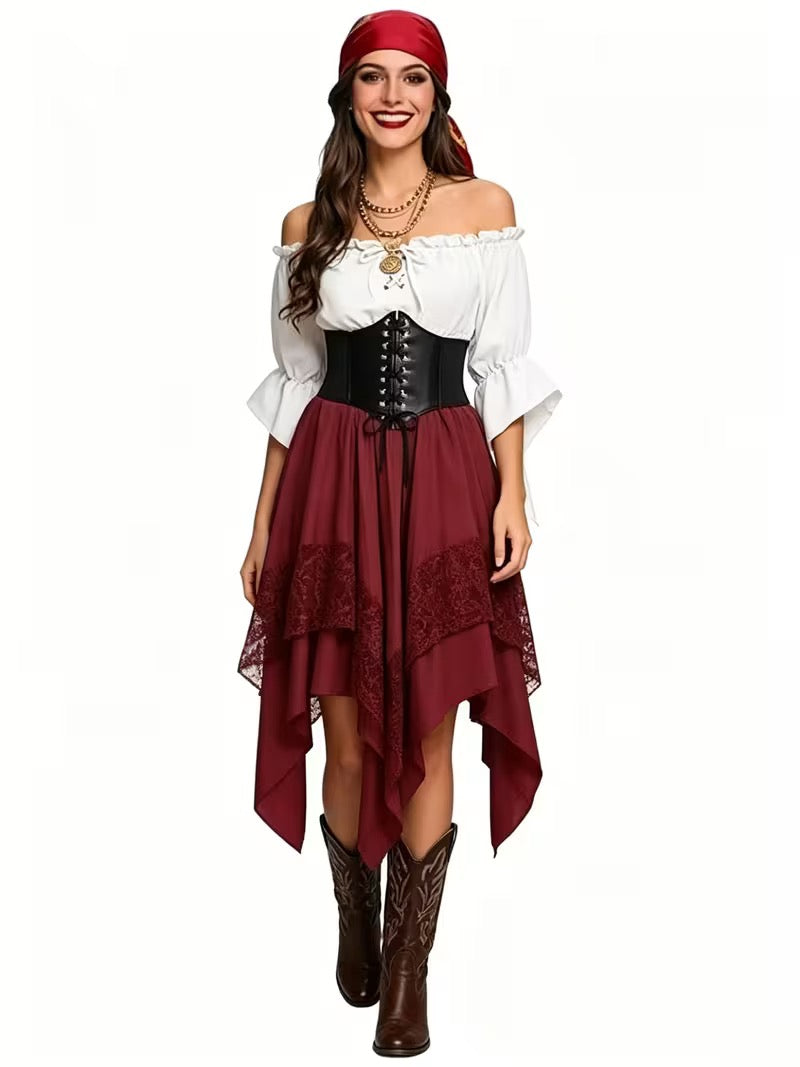 Halloween renessansekjole med blonder og asymmetrisk piratdesign – burgundy