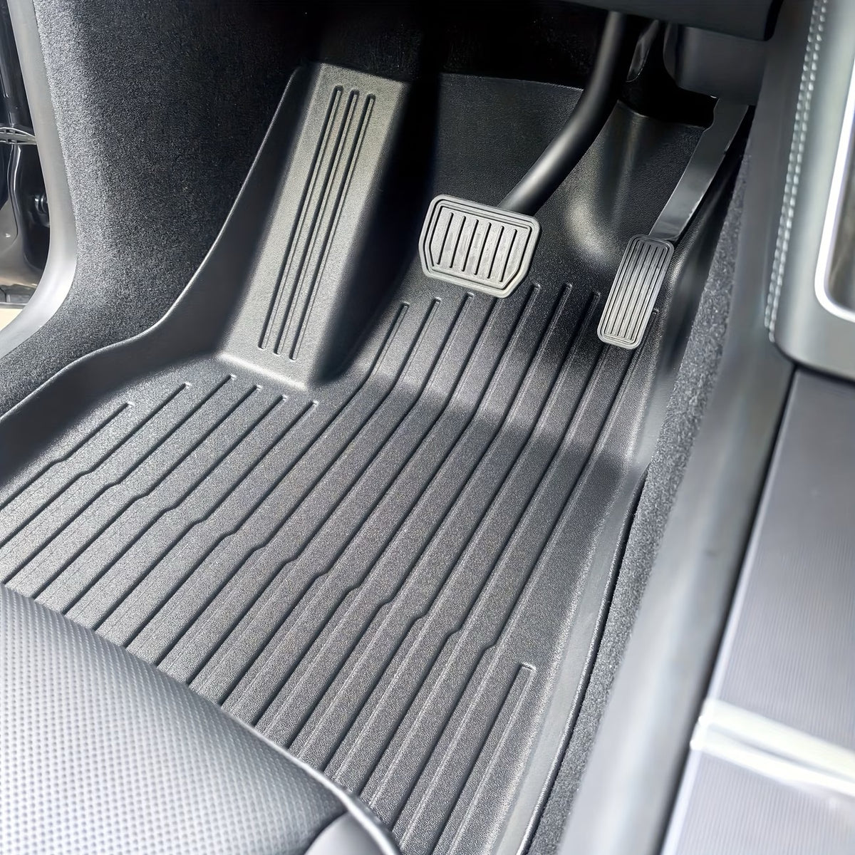 Gulvmatter til Tesla Model Y Juniper 2025/2026 – 10-delers komplett sett